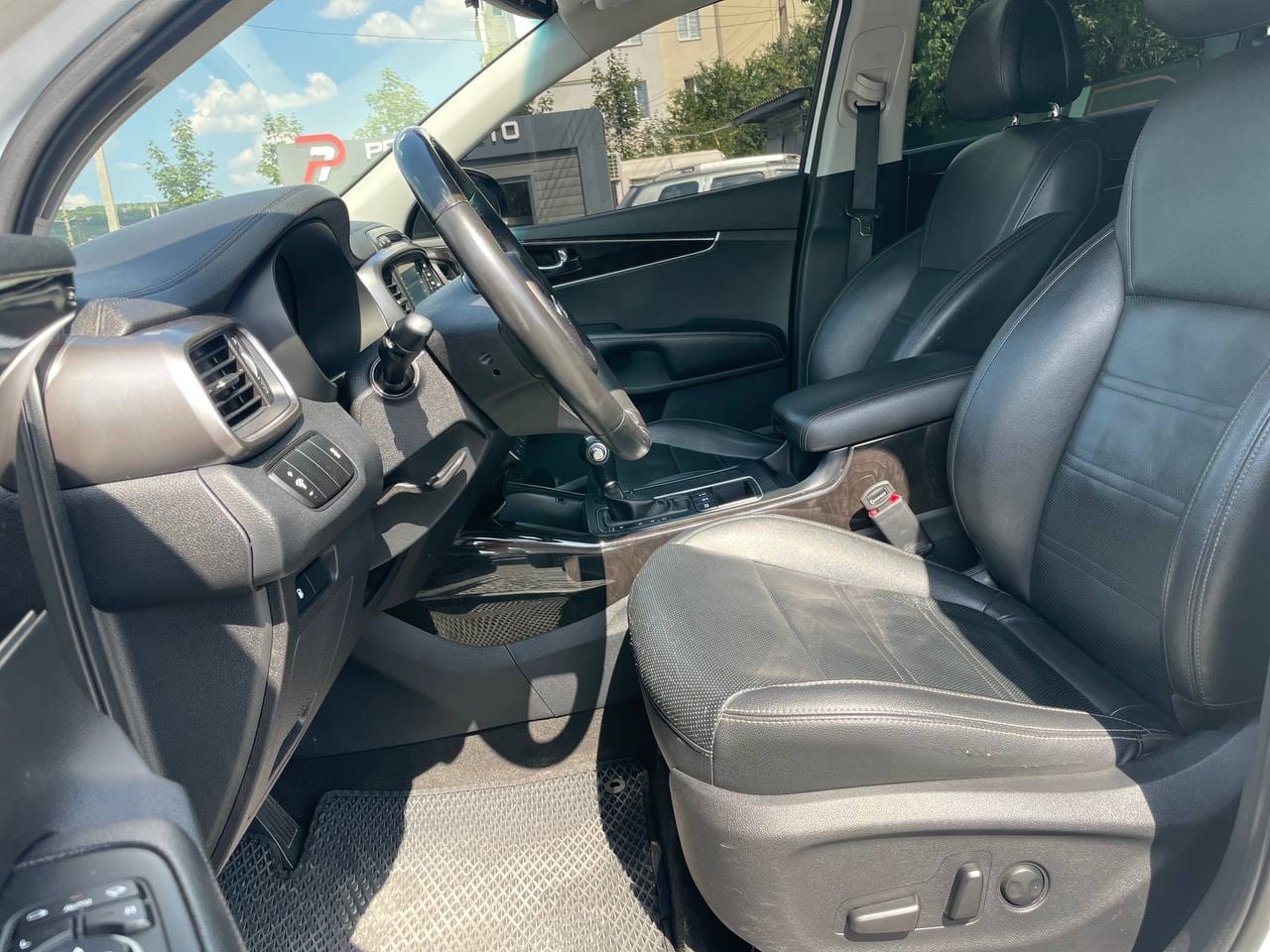Kia Sorento 8