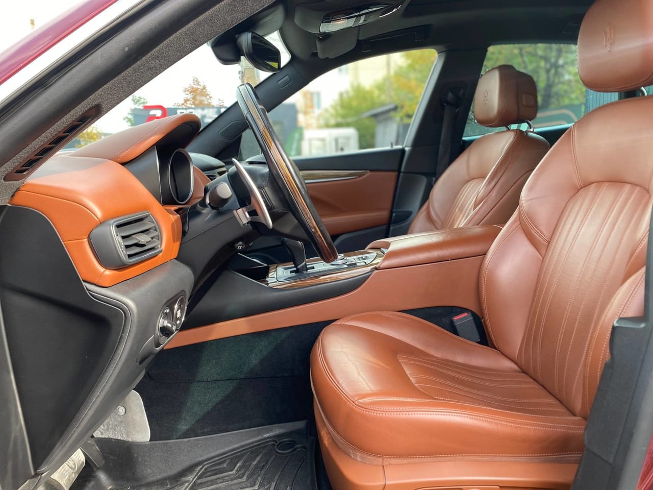 Maserati Levante S 11