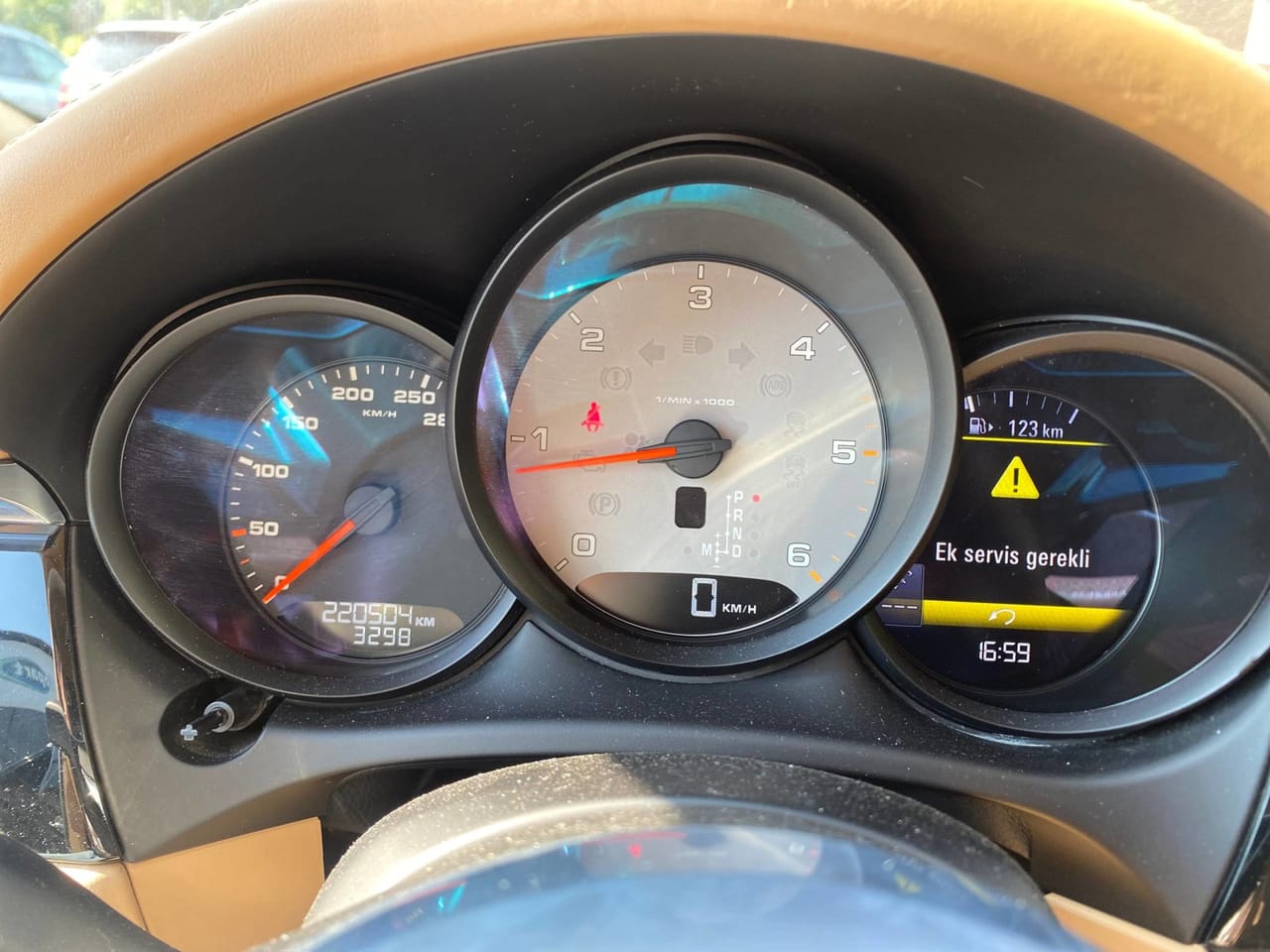 Porsche Macan 10