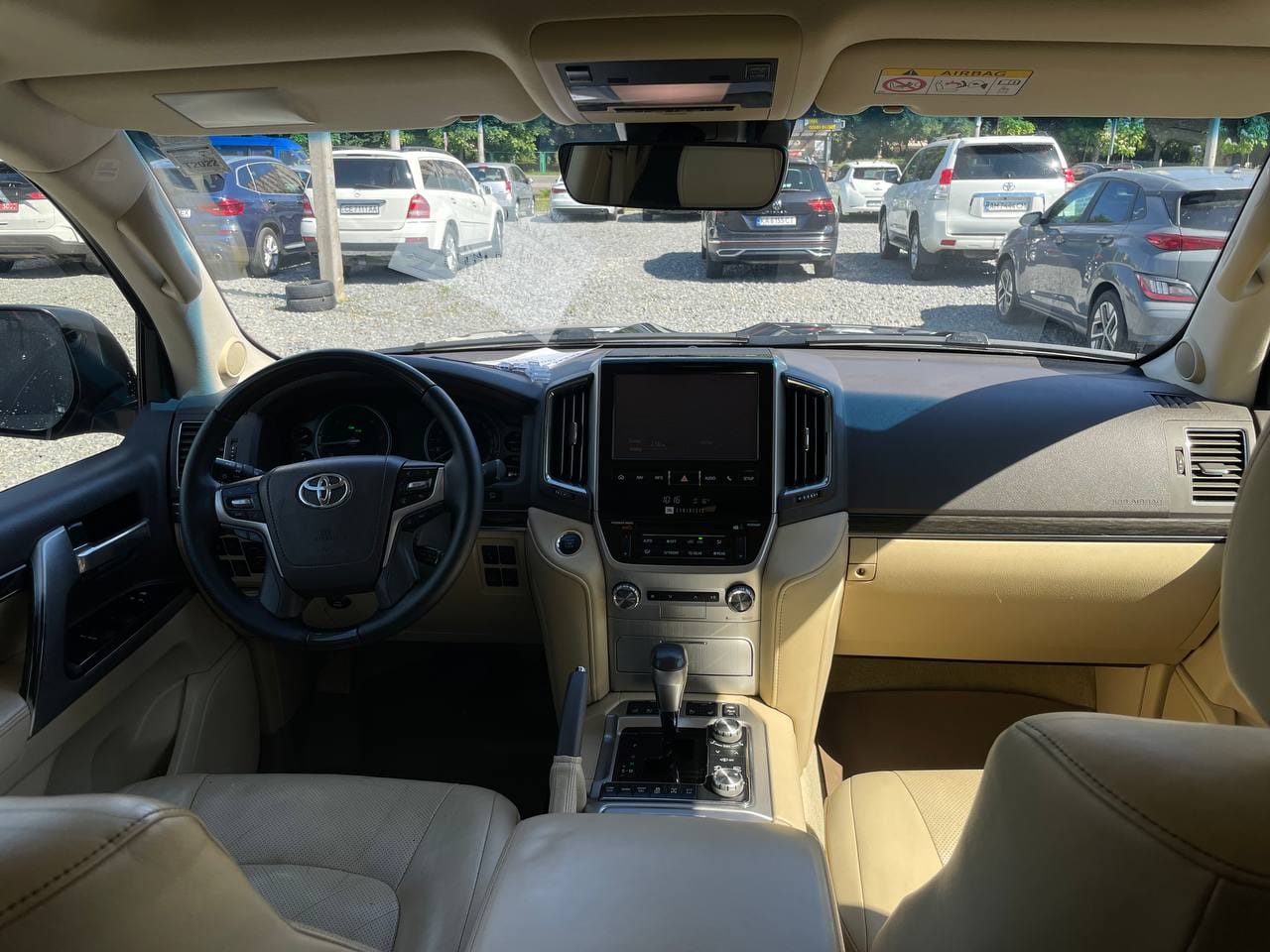 Toyota Land Cruiser 200 20