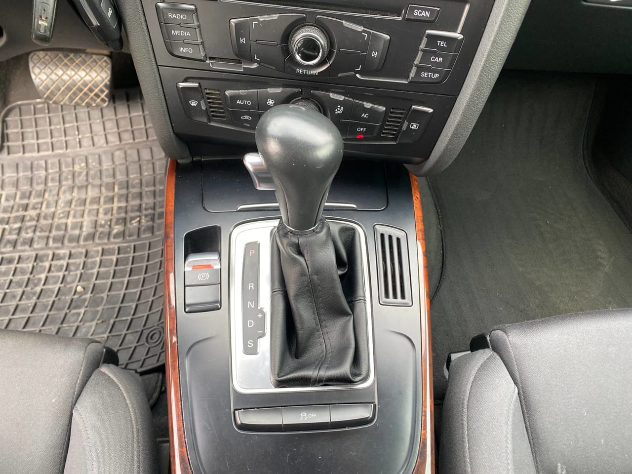 Audi A4 12