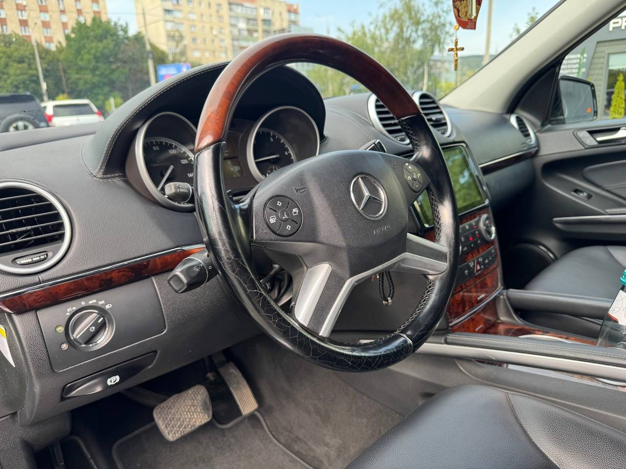 Mercedes-Benz GL 350 10
