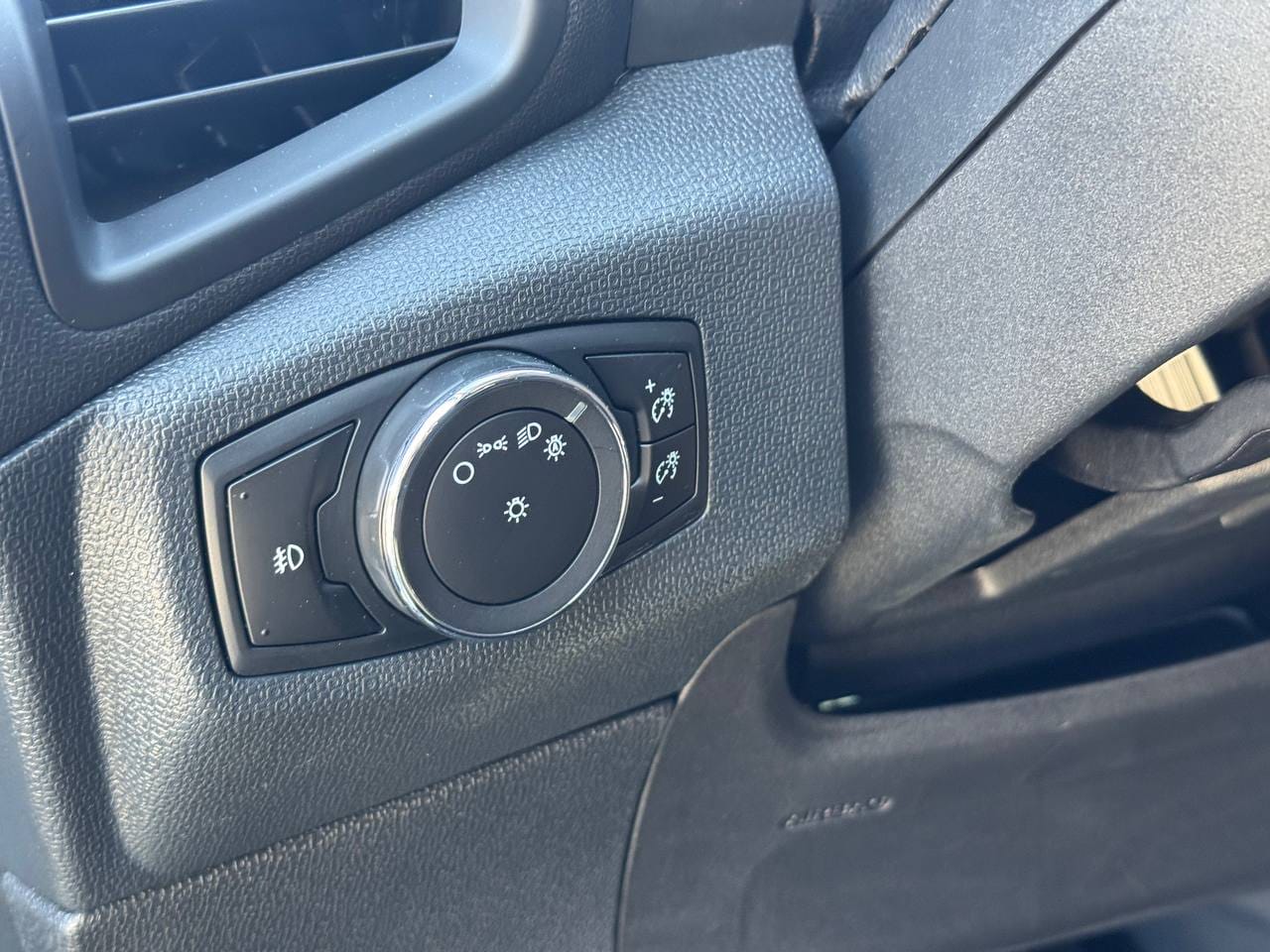Ford EcoSport 9
