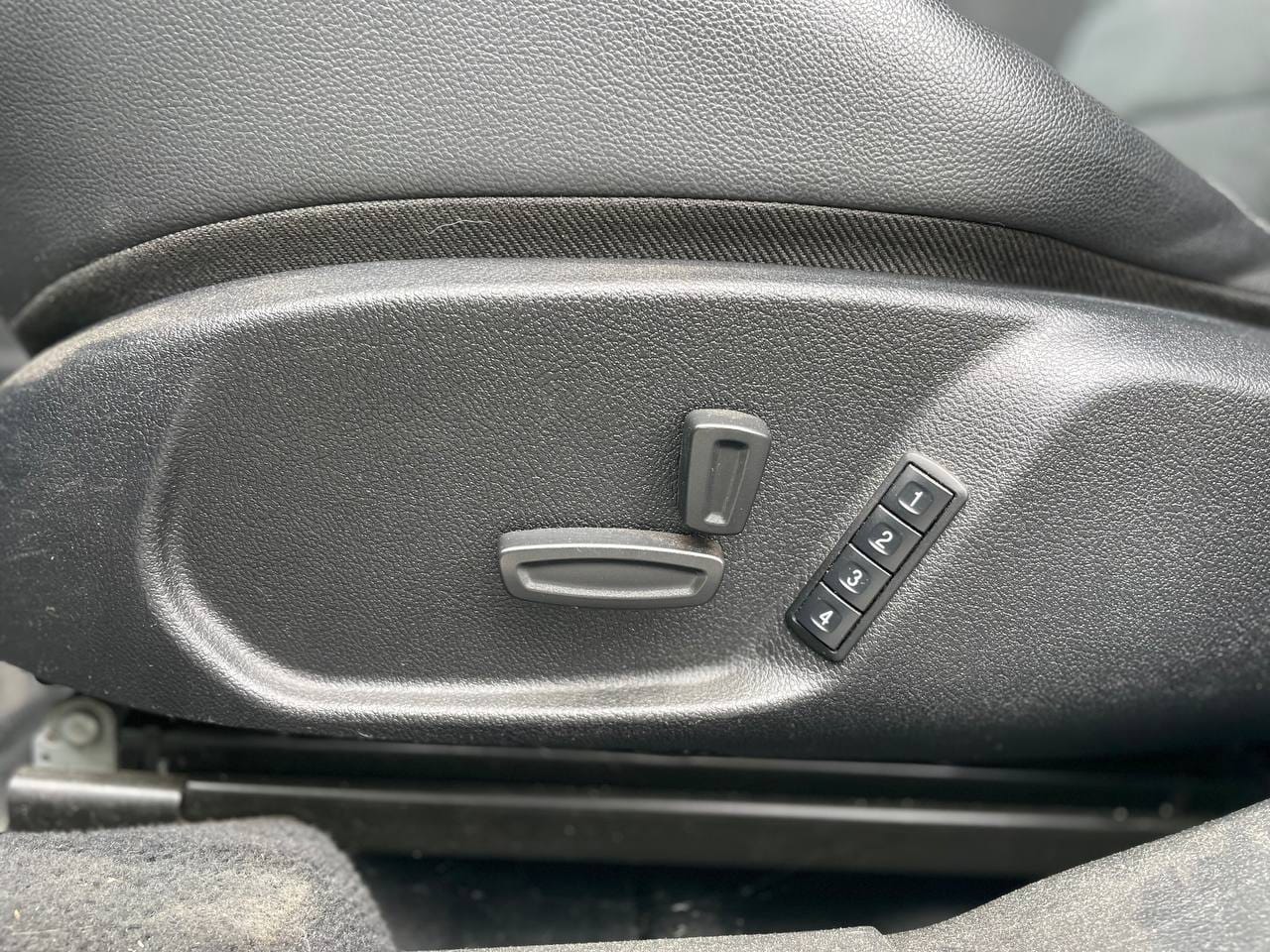 Ford Mondeo 10