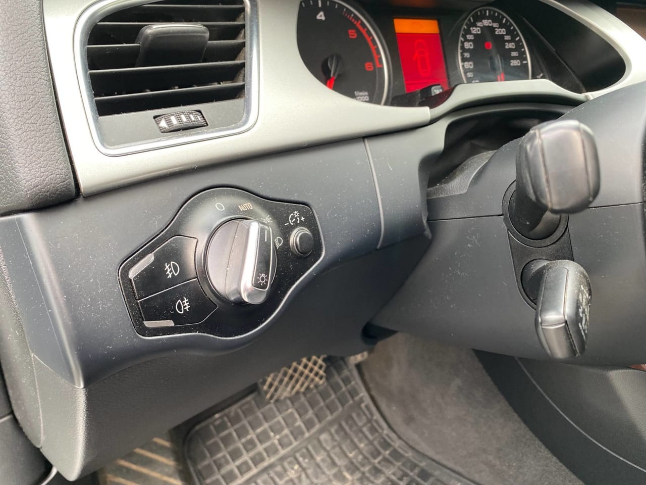 Audi A4 9