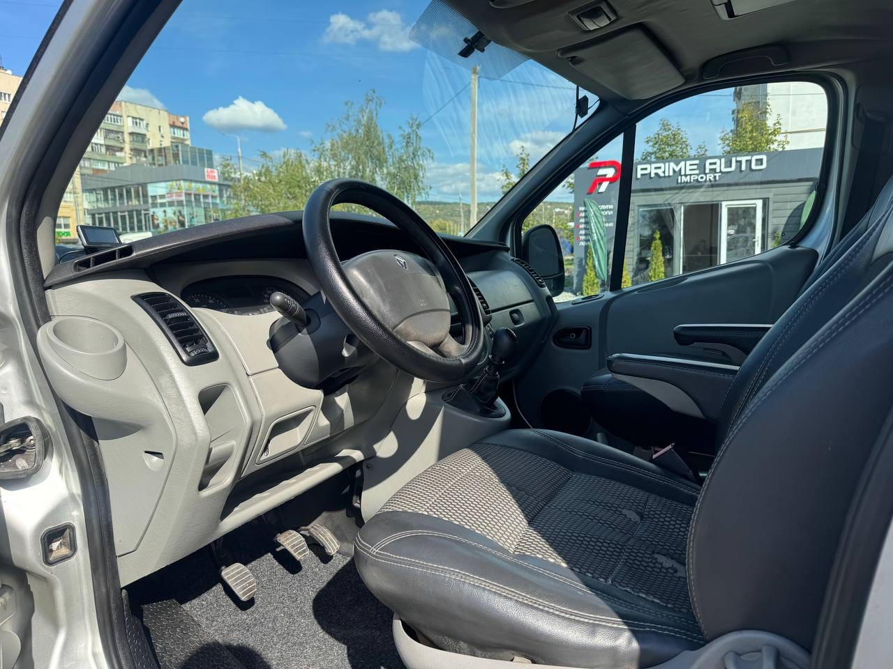Renault Trafic 11