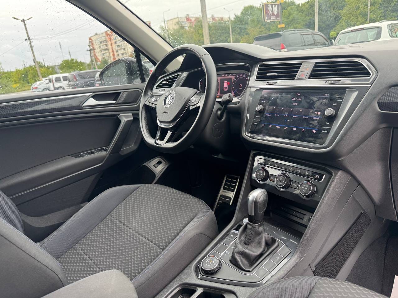 Volkswagen Tiguan 16