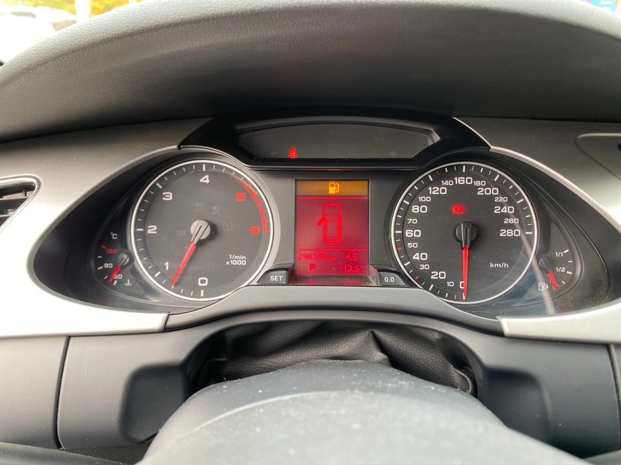 Audi A4 11