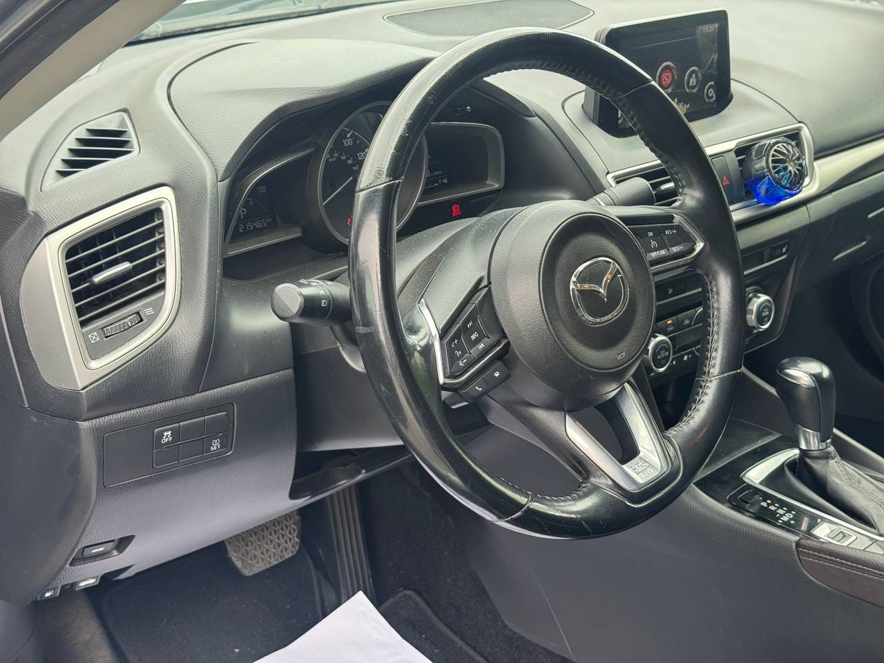 Mazda 3 9