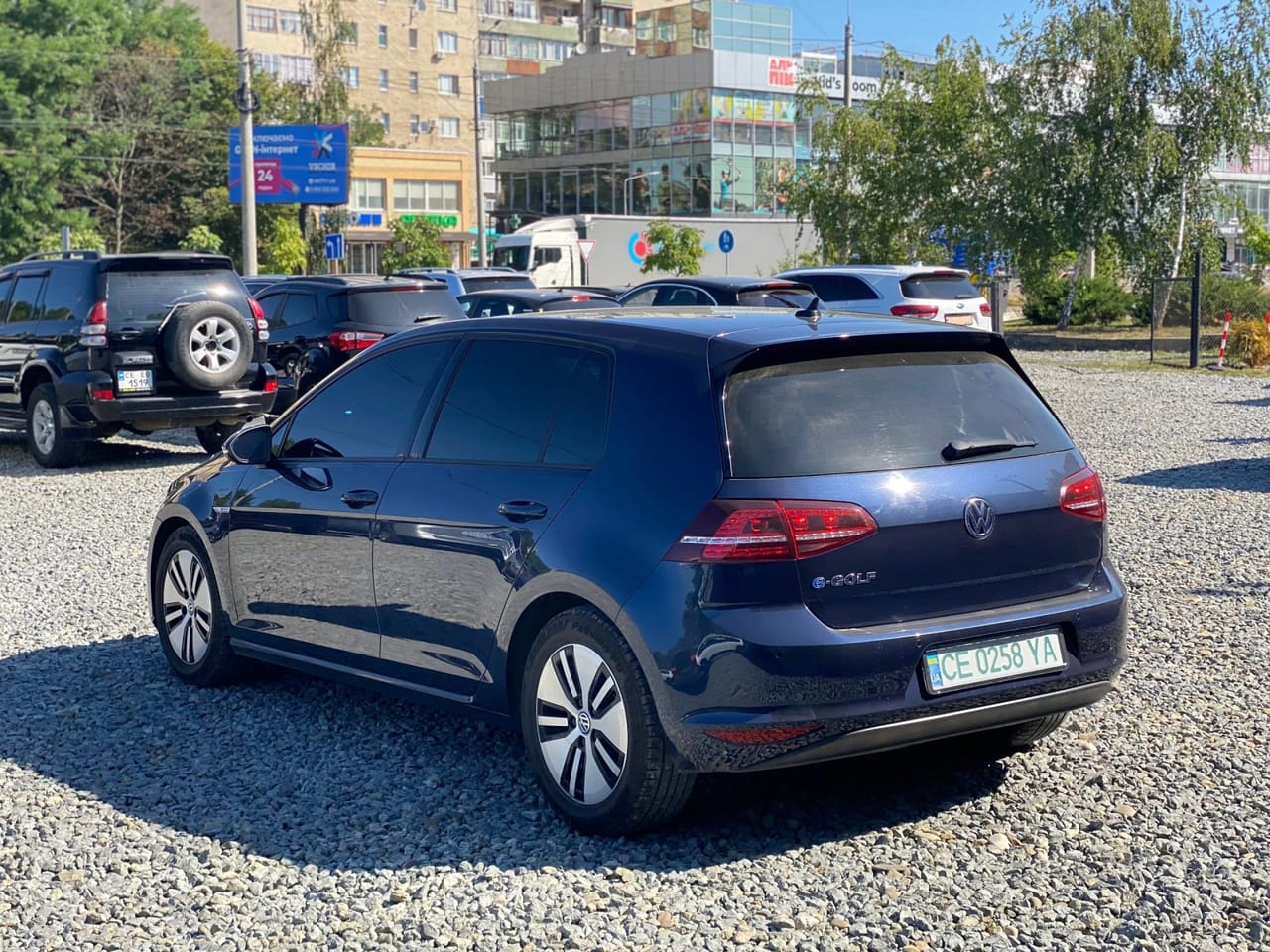 Volkswagen e-Golf 6
