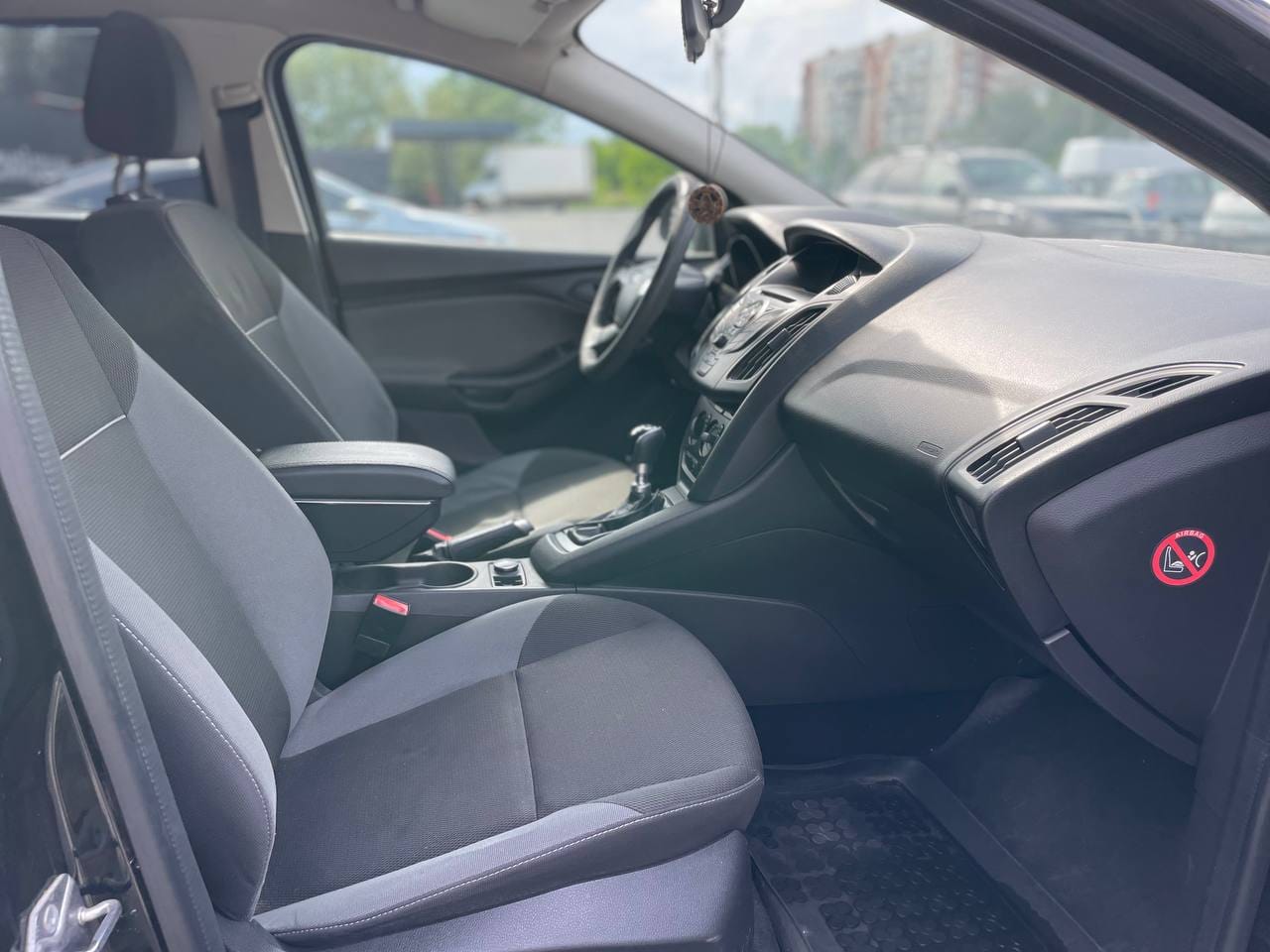 Ford Focus 9