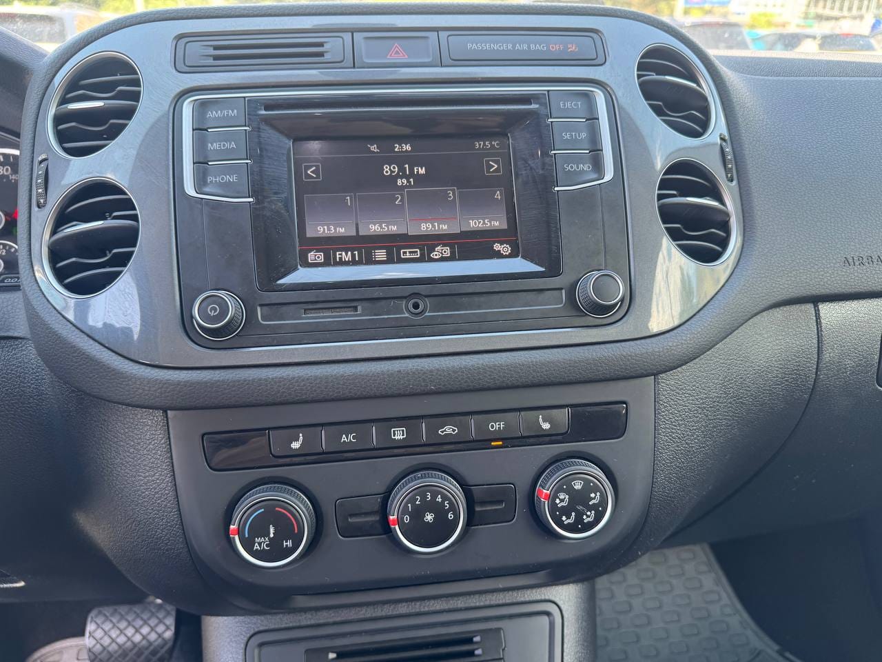 Volkswagen Tiguan 11