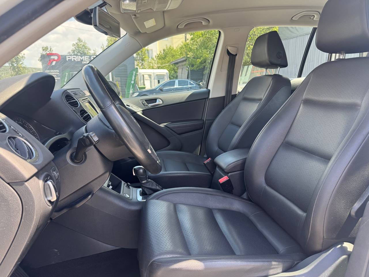 Volkswagen Tiguan 8
