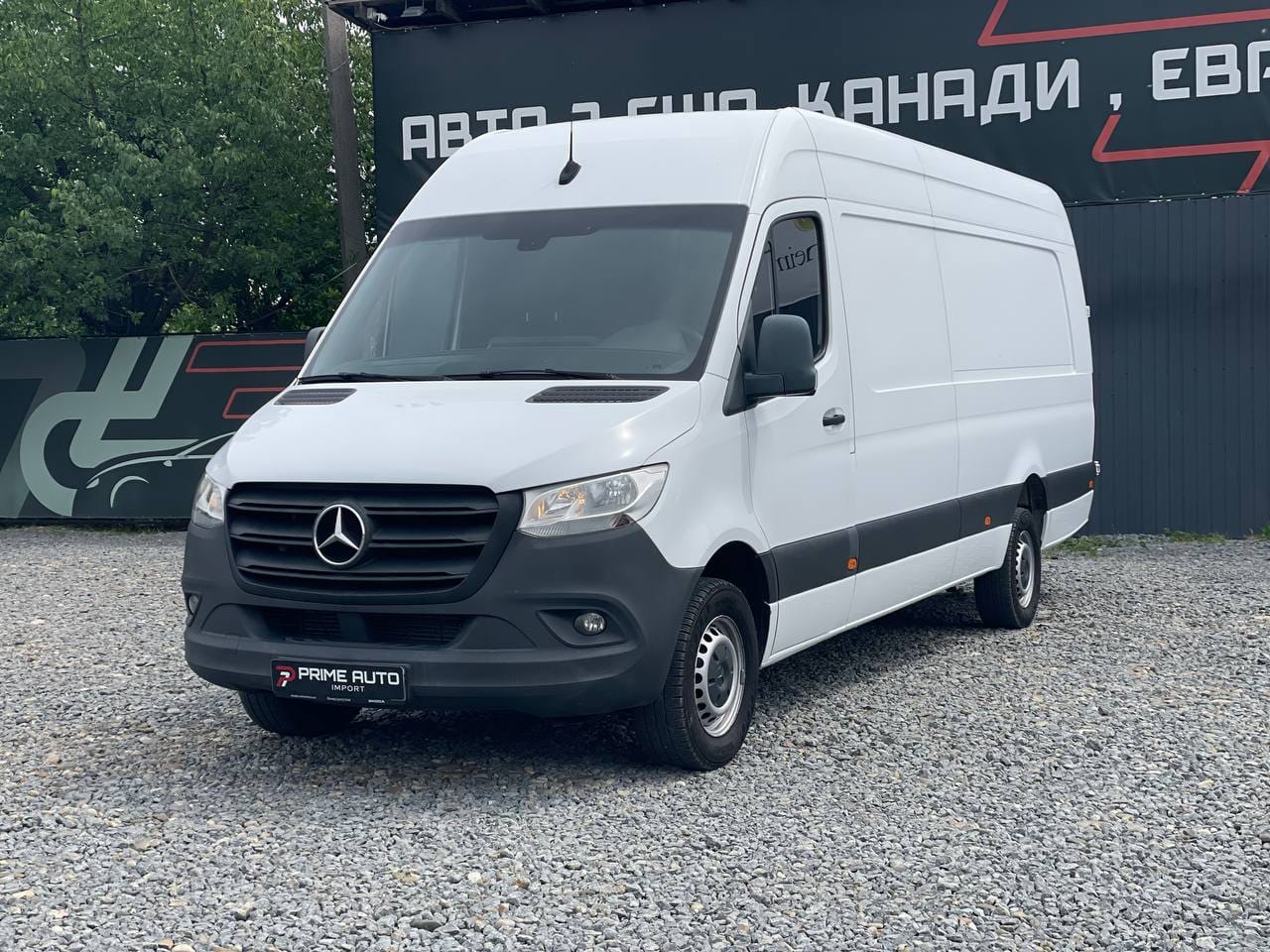 Mercedes-Benz Sprinter 319 3