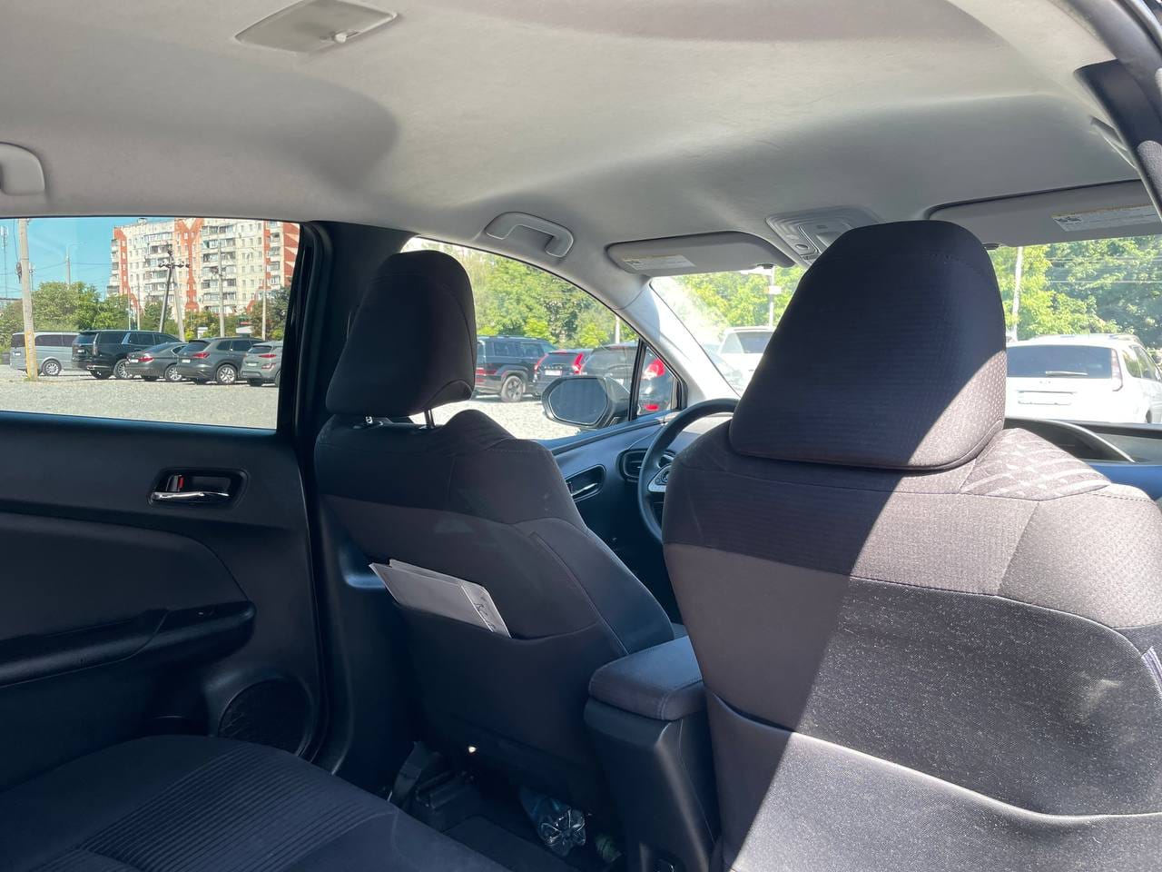 Toyota Prius 16