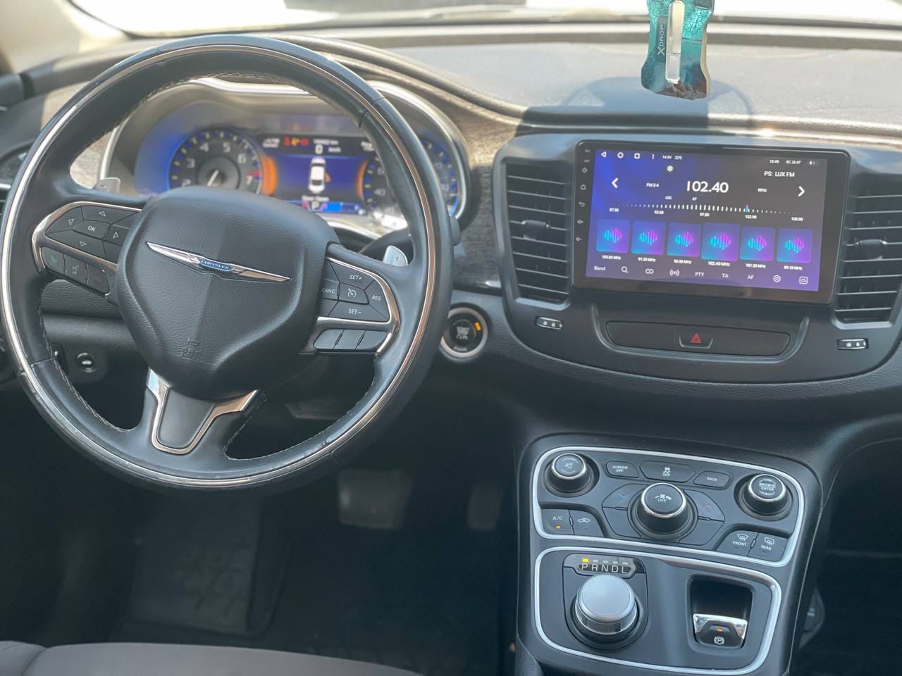 Chrysler 200 19