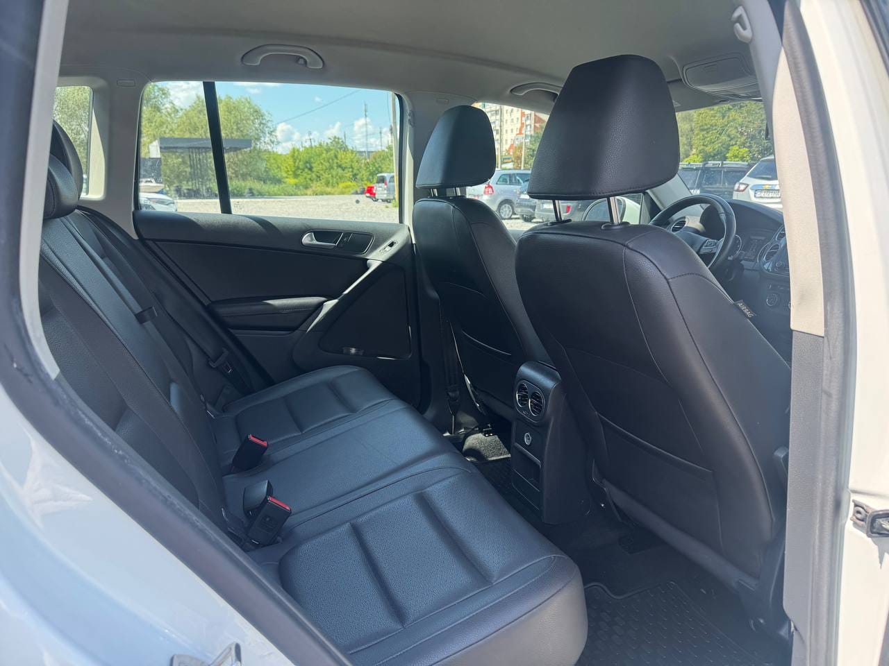 Volkswagen Tiguan 16
