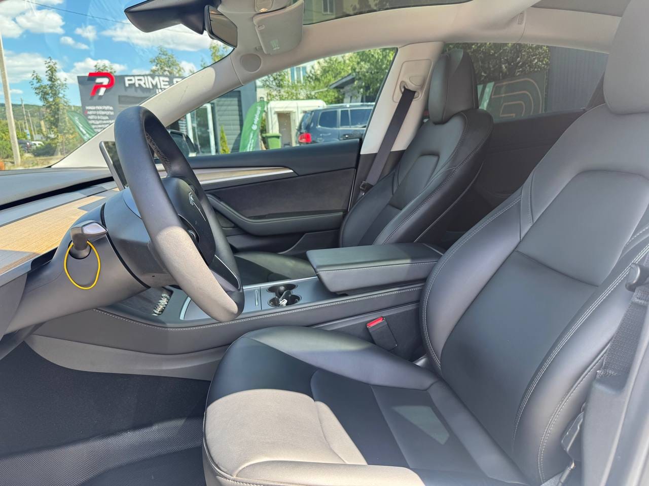 Tesla Model 3 9