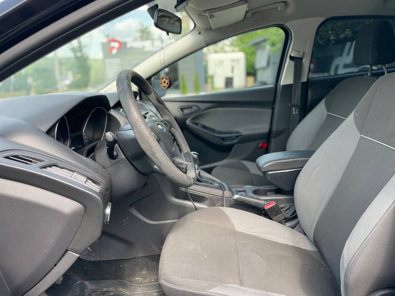 Ford Focus 10