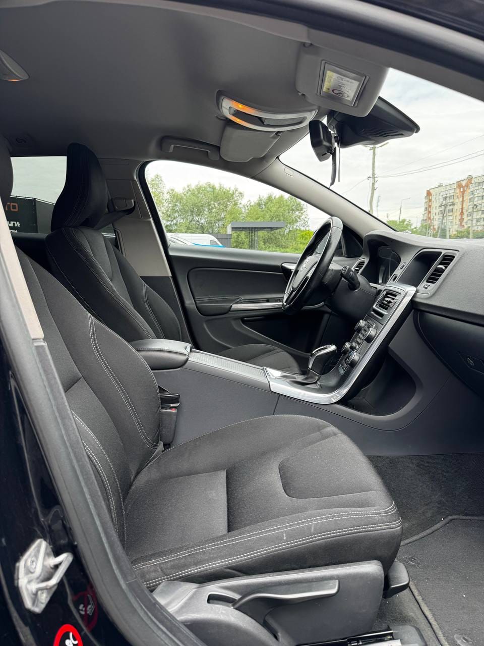 Volvo V60 8