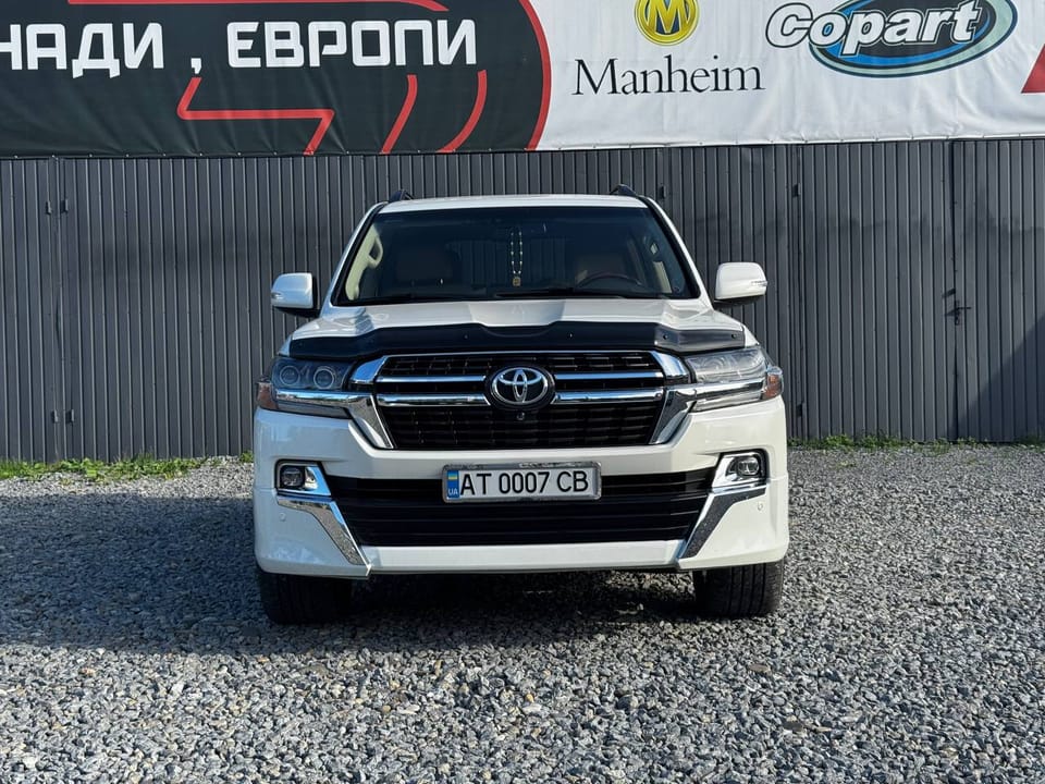 Toyota Land Cruiser 200