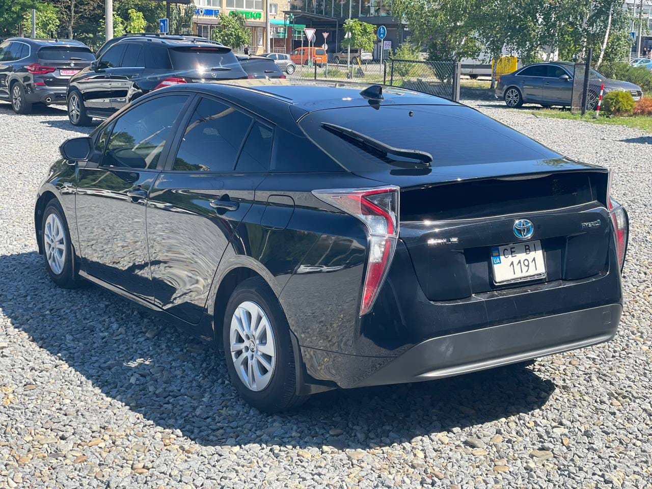 Toyota Prius 6