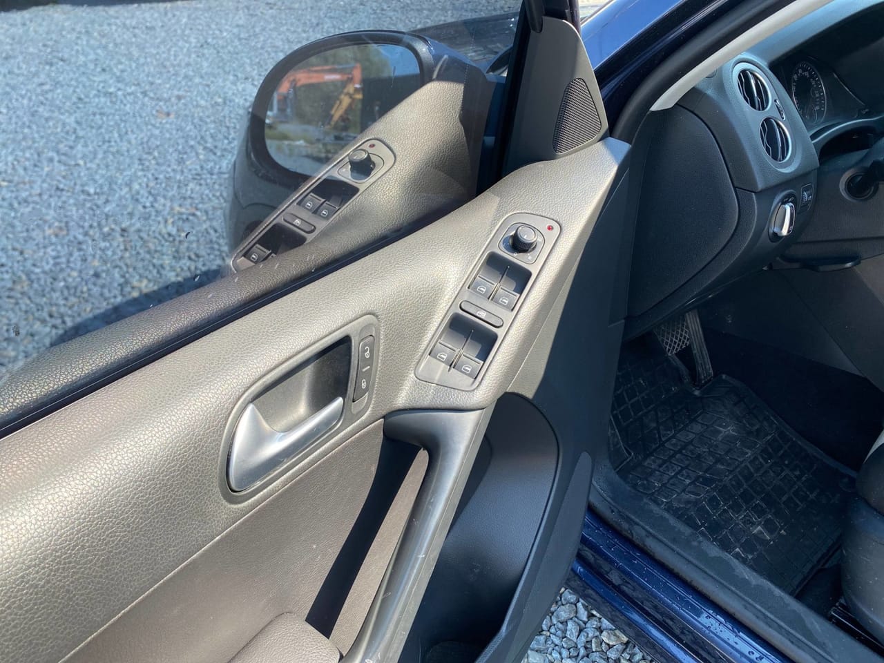 Volkswagen Tiguan 7