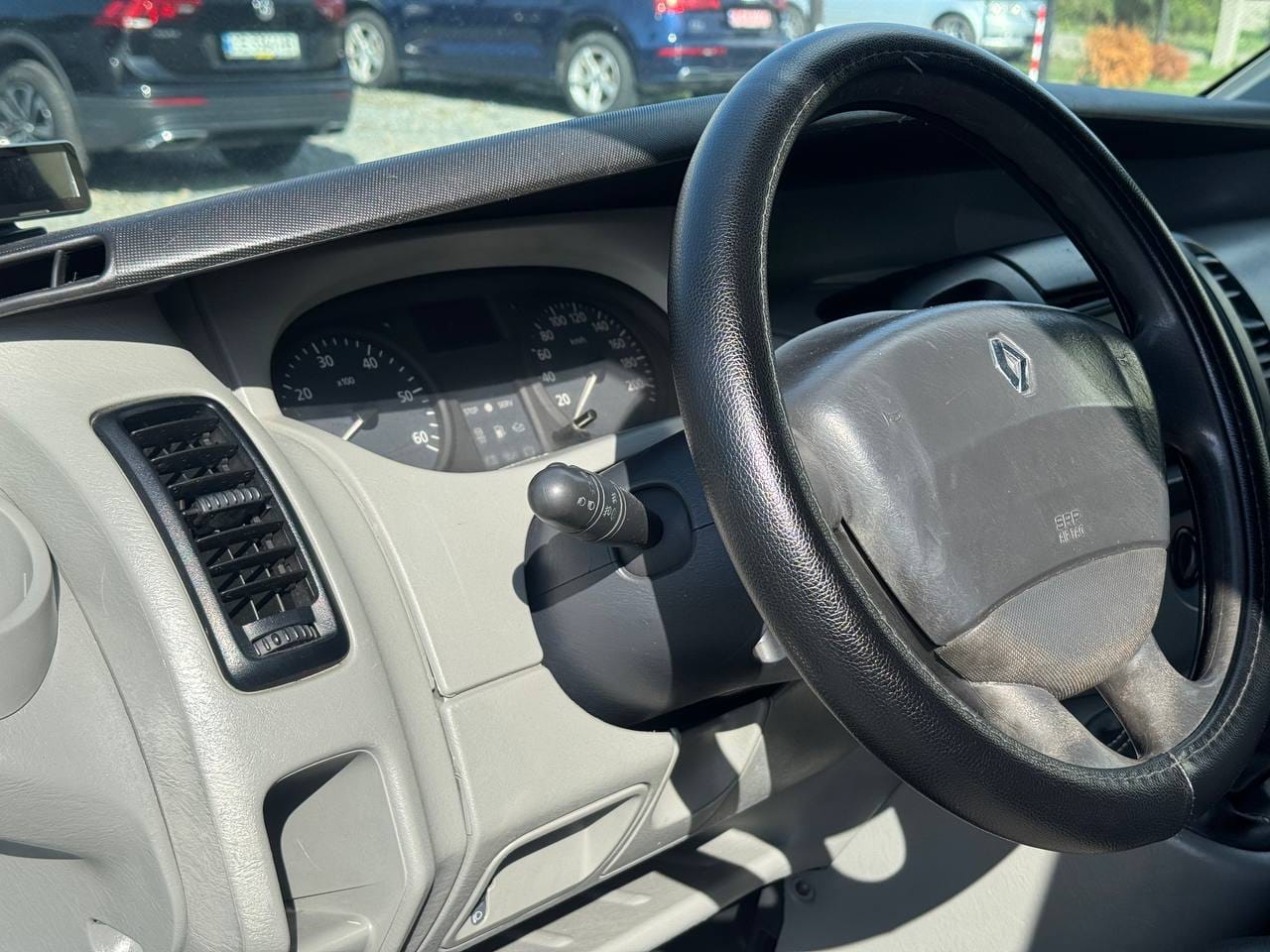 Renault Trafic 8
