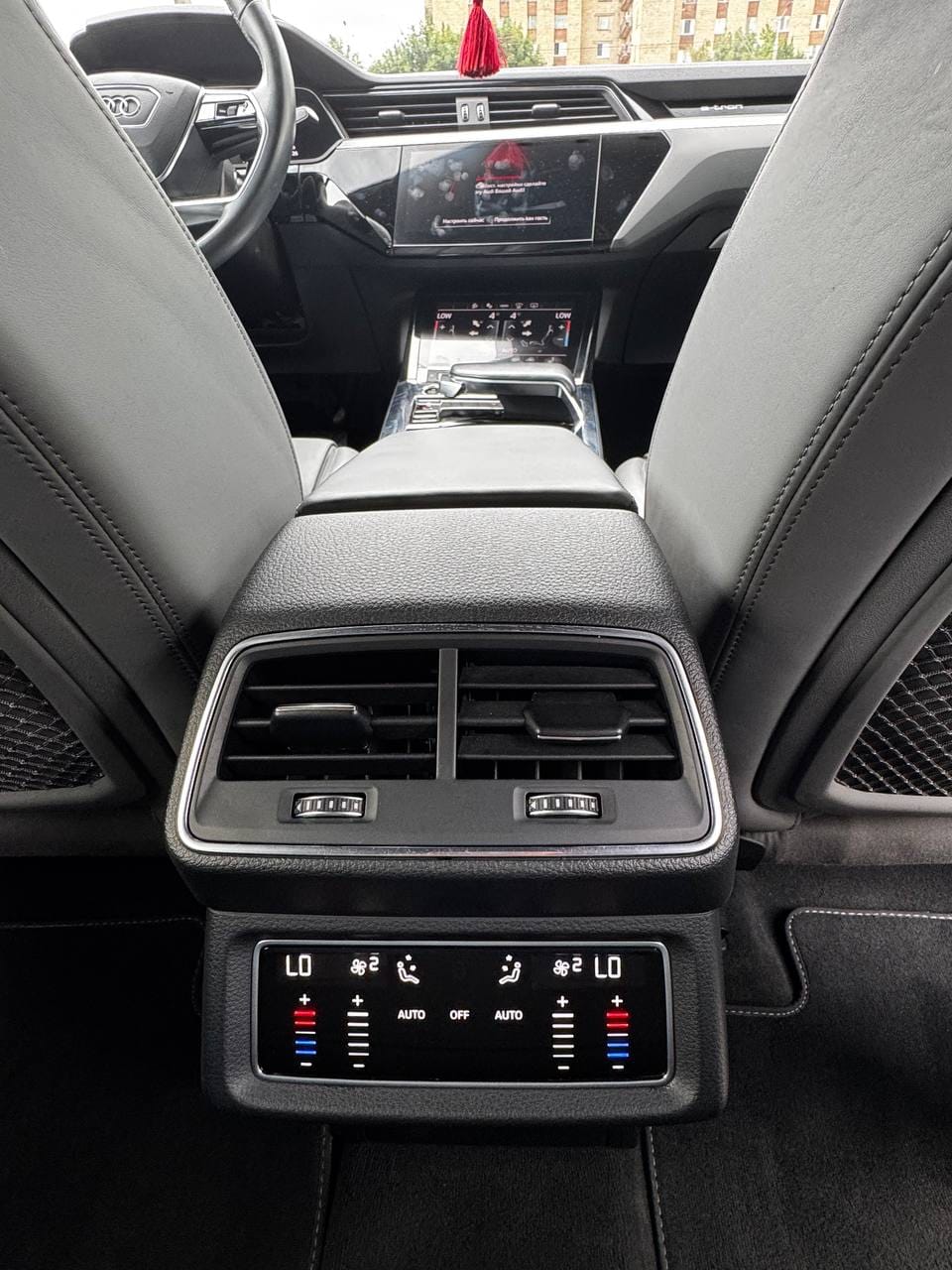 Audi E-Tron Sportback 14