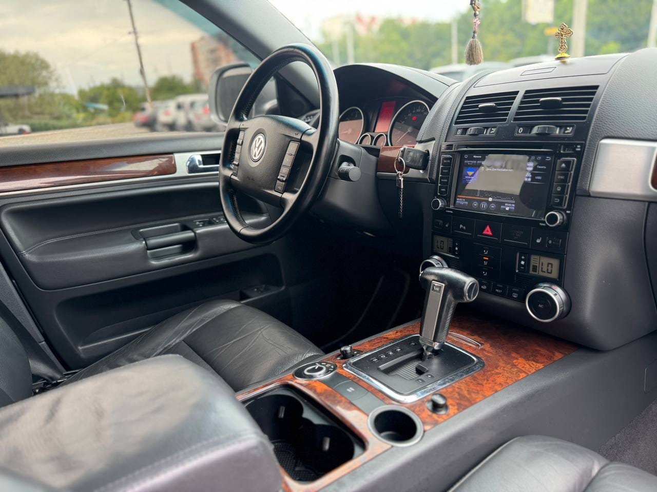 Volkswagen Touareg 16