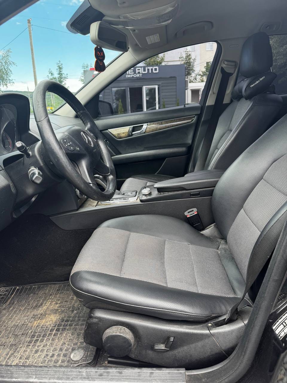 Mercedes-Benz C 220 13
