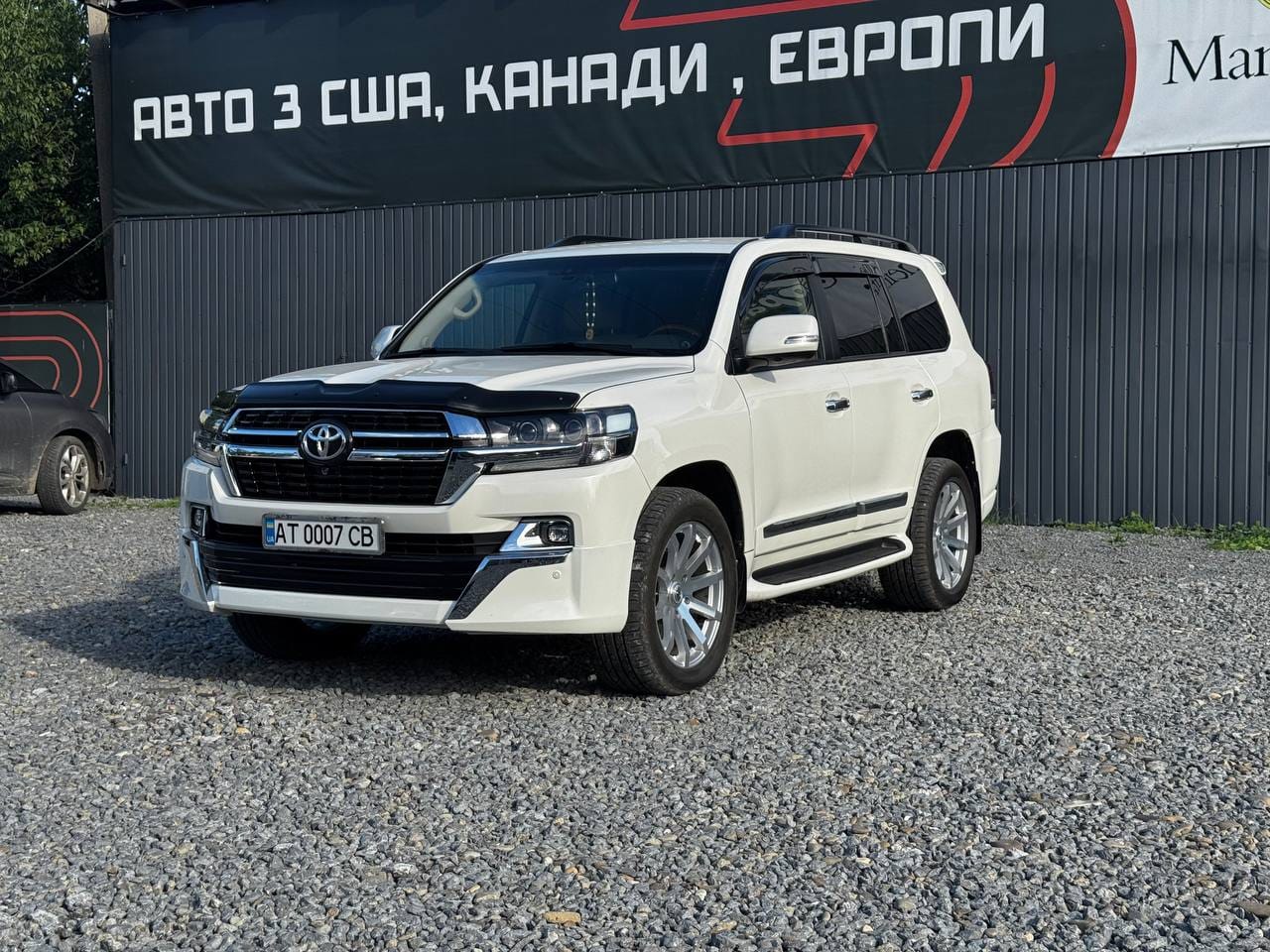 Toyota Land Cruiser 200 7