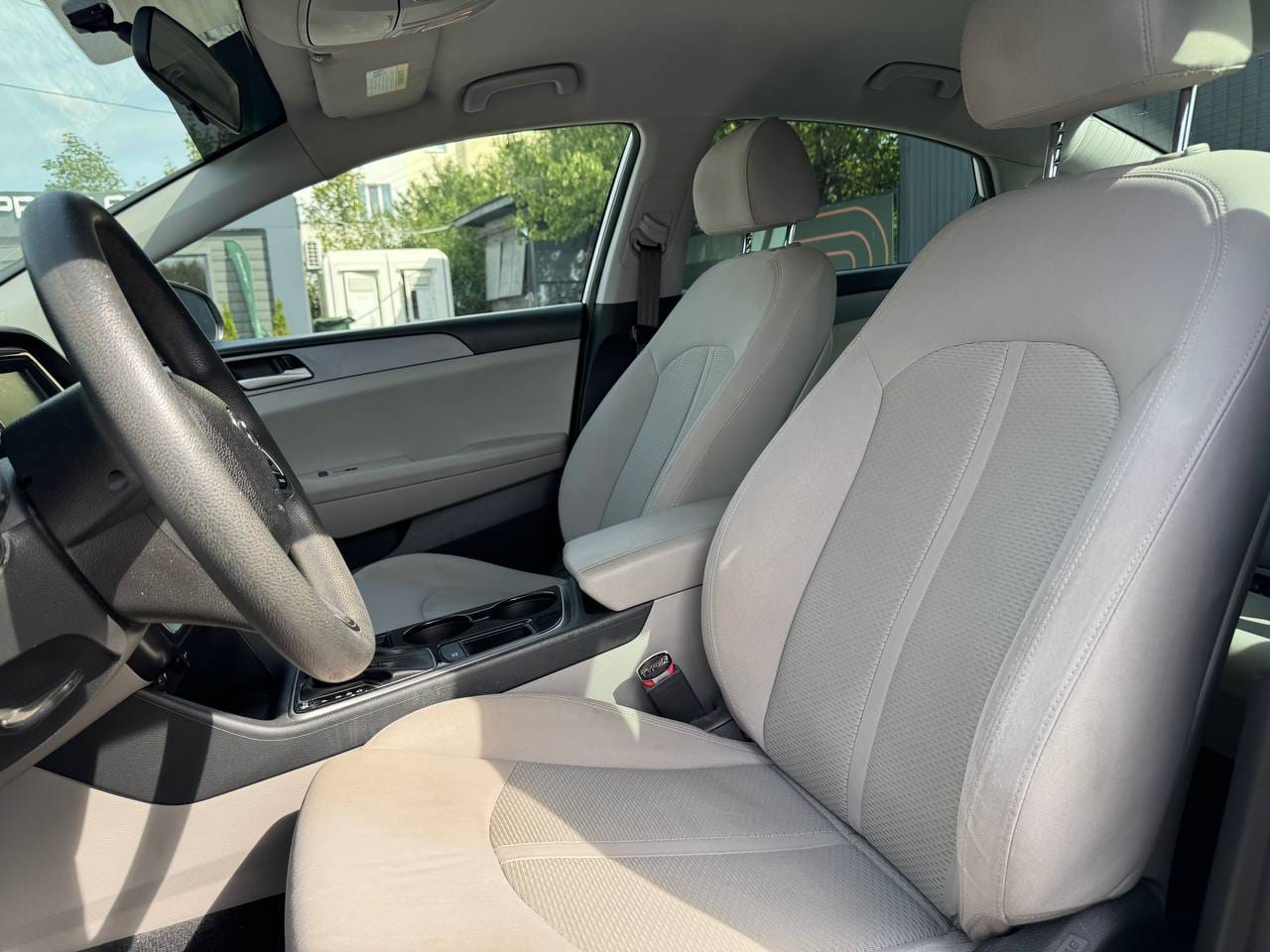 Hyundai Sonata 12