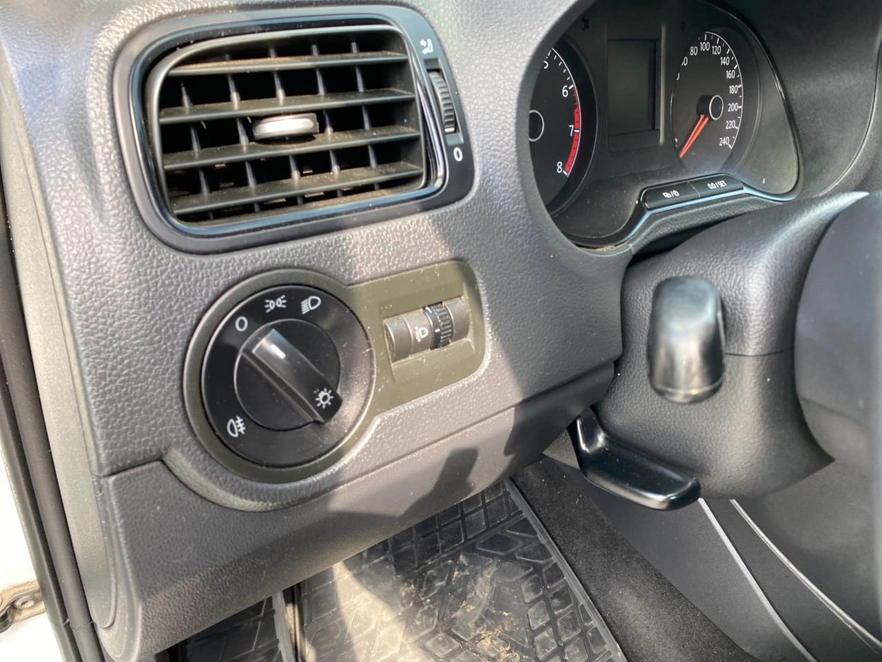 Volkswagen Polo 10